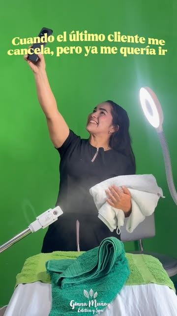 Ginna con el aro de luz